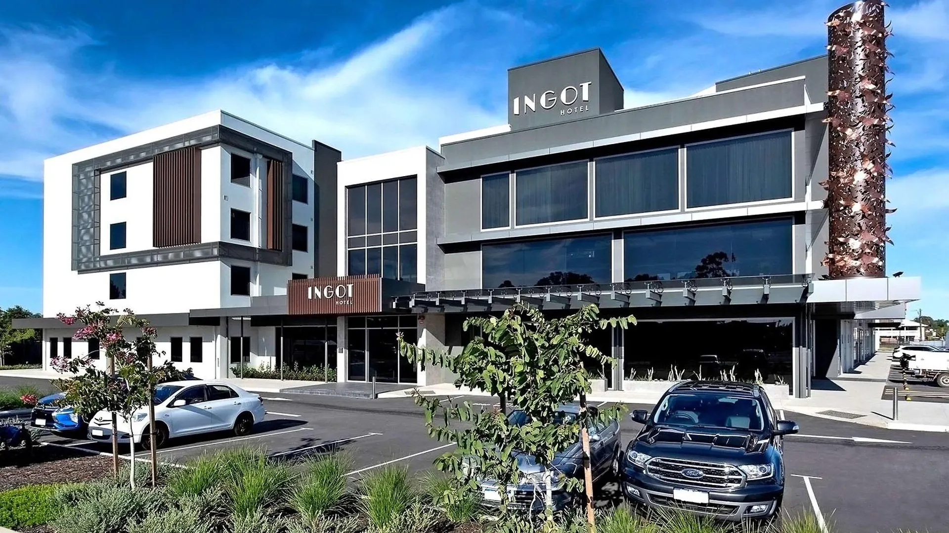 4 Family Hotels Worth Booking Near nib Stadium Perth