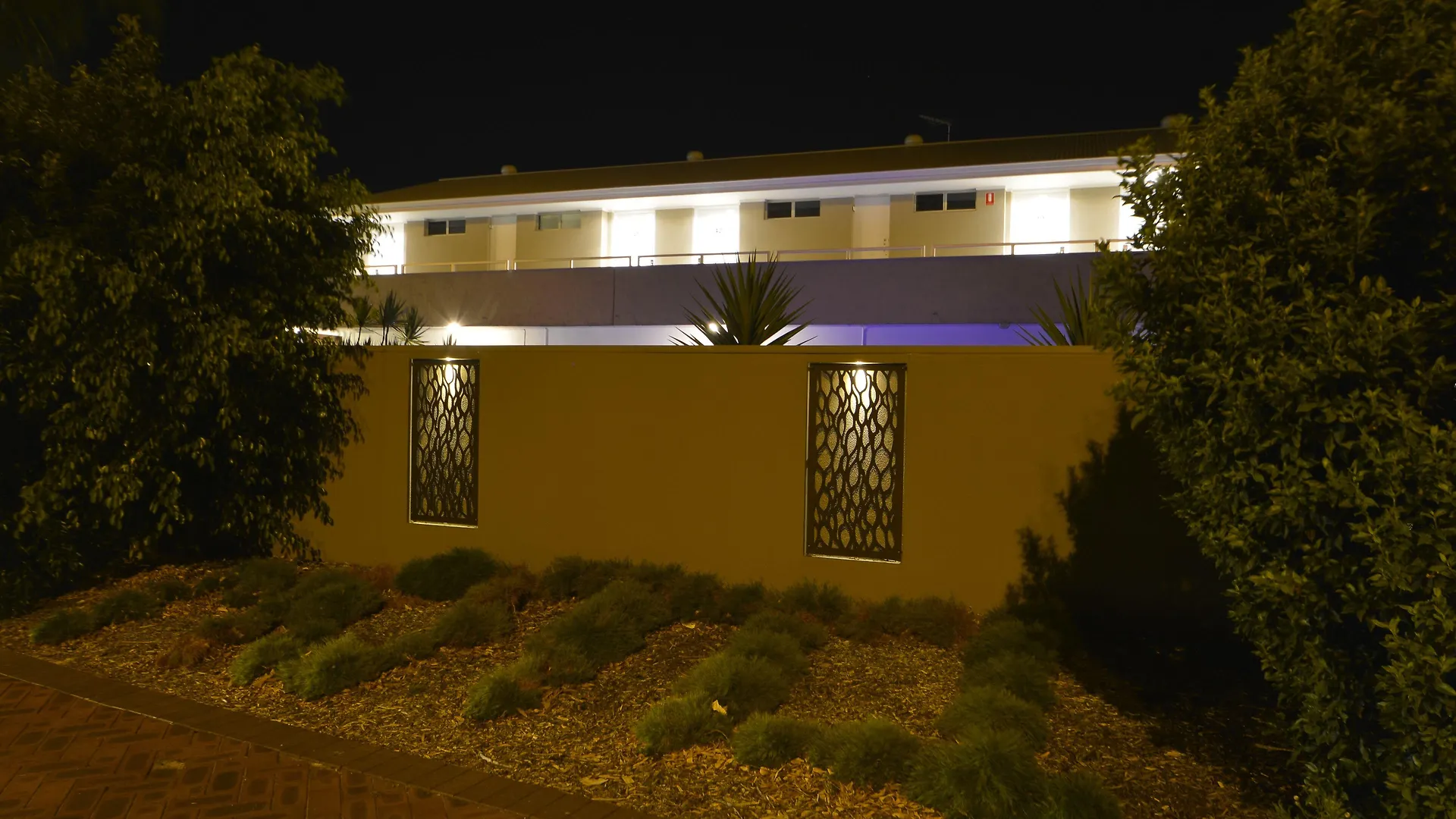 4 Smart Airport Hotels Near Perth Town Hall to Book