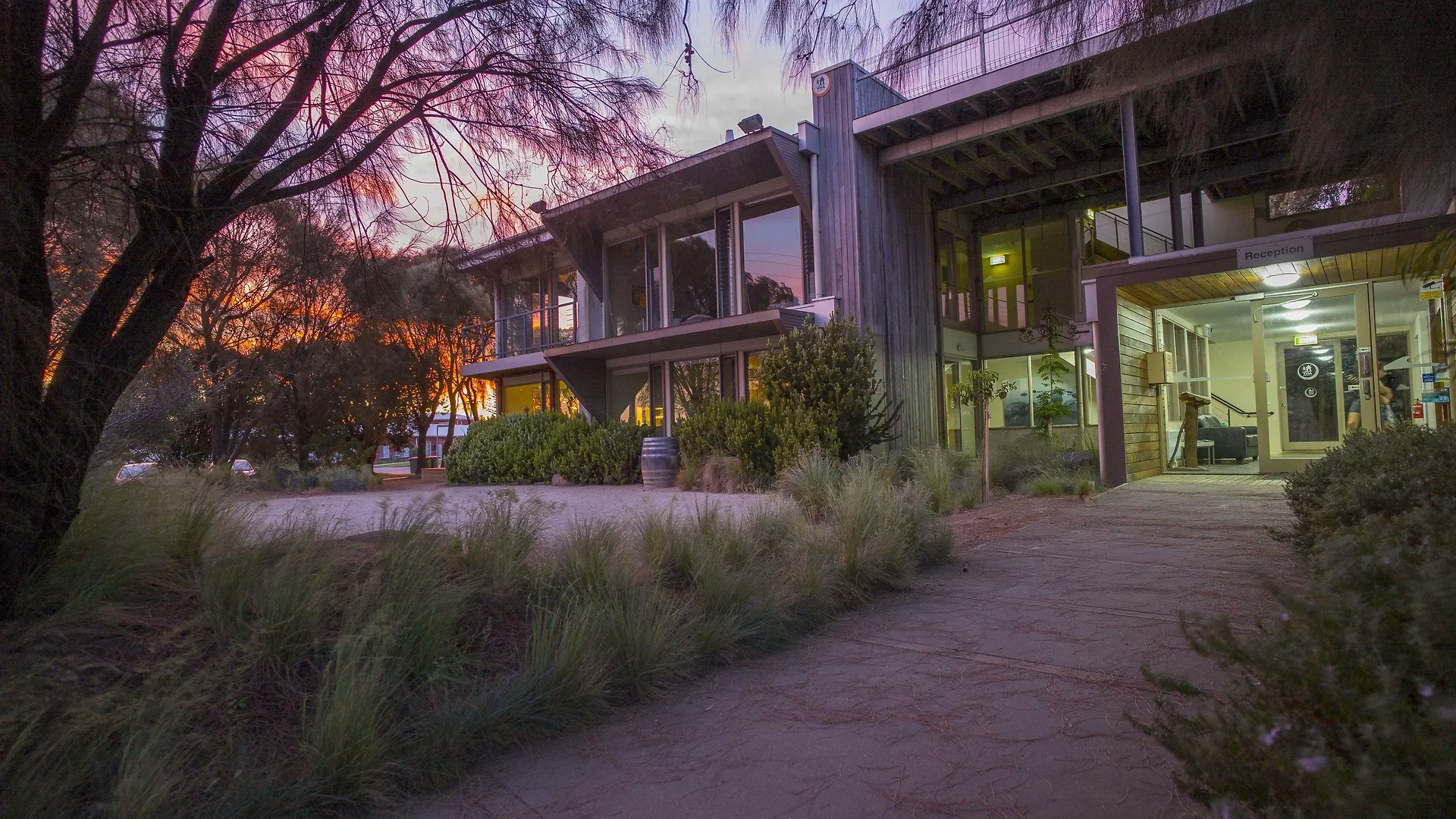 7 Top-Rated YHA Hostels in Australia for Budget Travellers