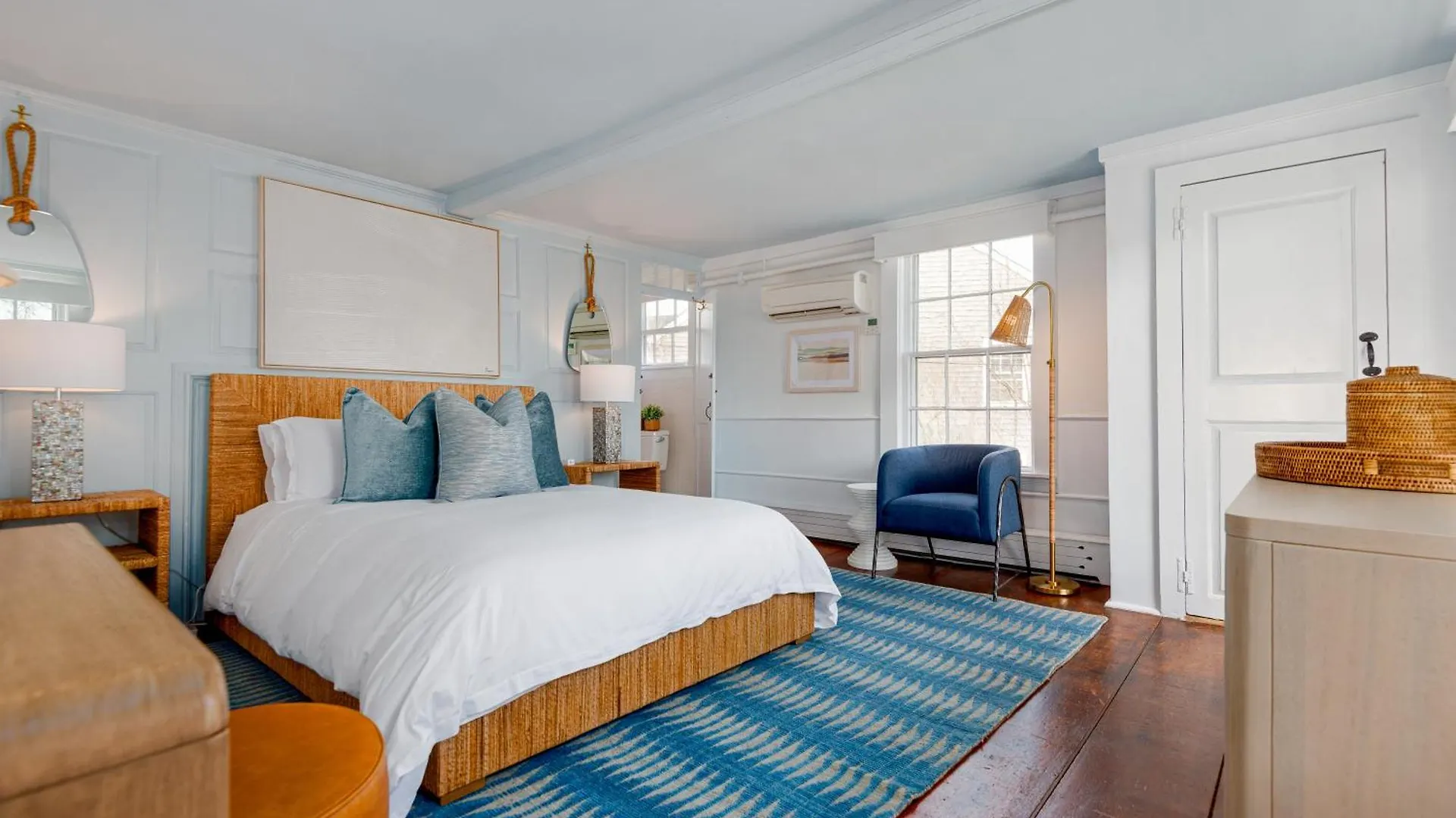4 Central Nantucket Hotels Close to Surfside Beach