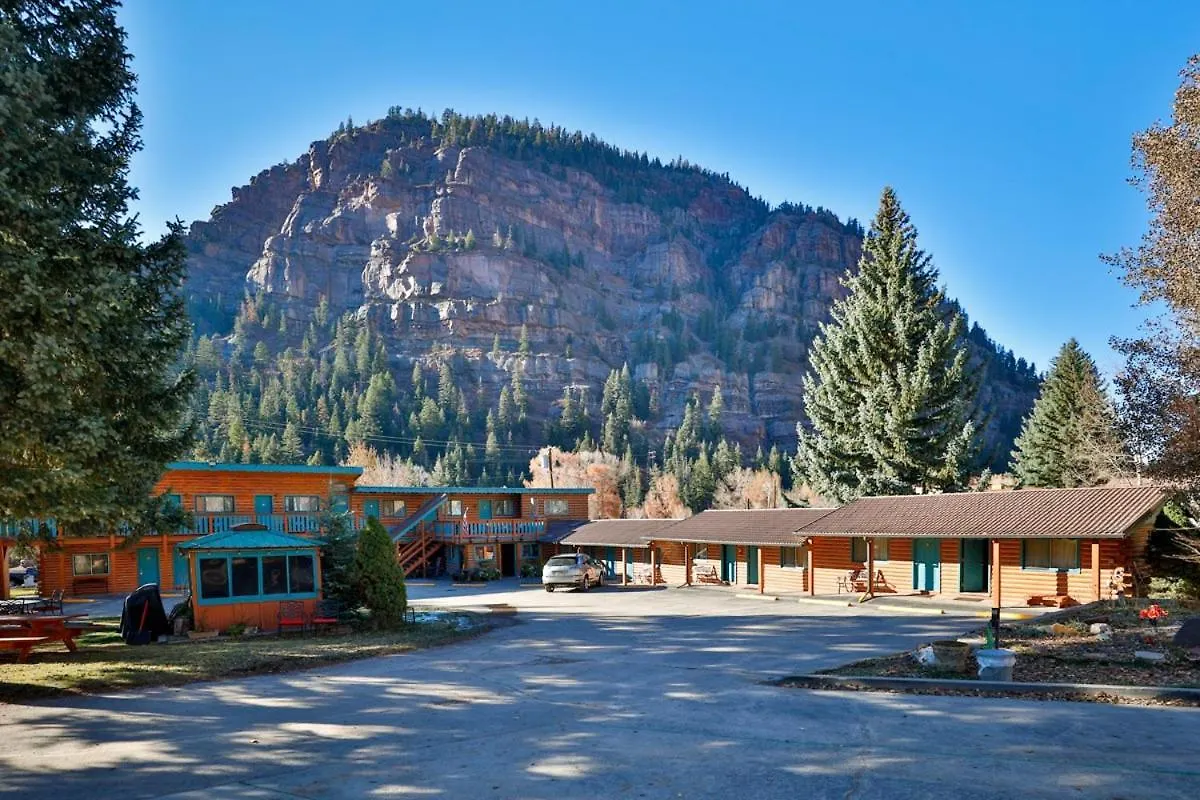 4 Family-Friendly Hotels in Telluride Ski Worth Booking