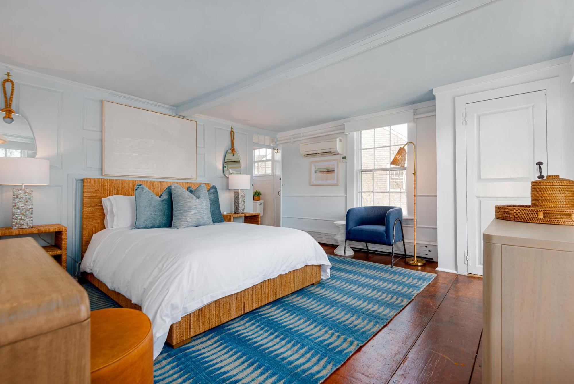 4 Central Nantucket Hotels Close to Surfside Beach